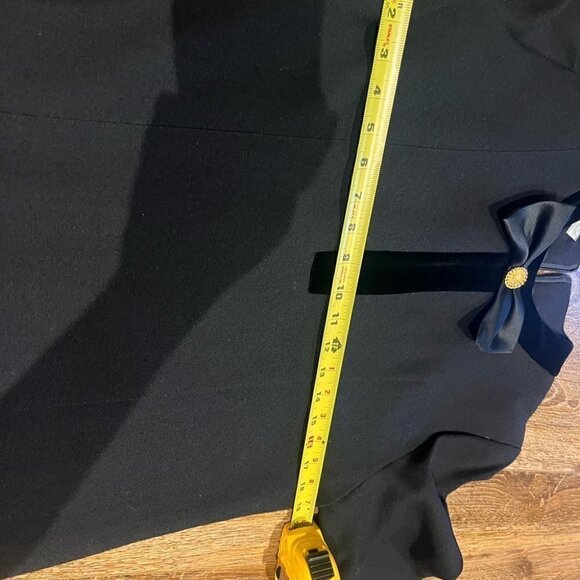 VINTAGE Irving Samuel black and gold long sleeve dress. - Picture 6 of 9